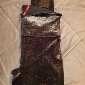 NEW Spanx Velvet Shine Leggings Black Gold